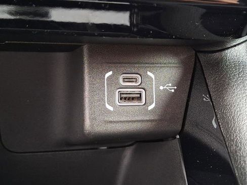 New 2026 Jeep Compass Limited w/ Sun, Sound & Navigation Group image 19