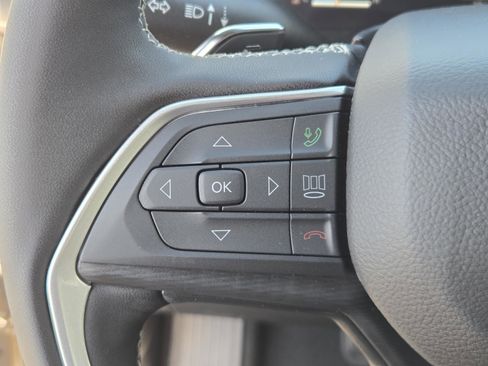 New 2026 Jeep Grand Cherokee L 2WD image 16