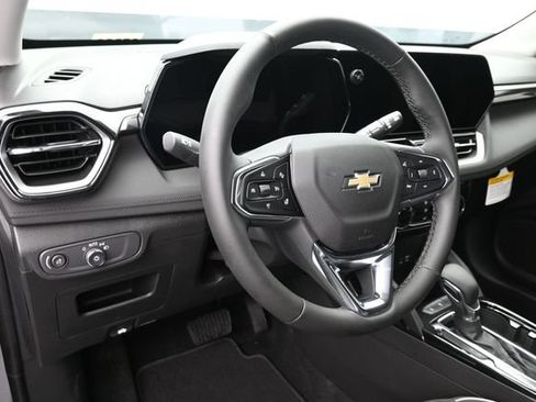 New 2026 Chevrolet TrailBlazer LT w/ Convenience Package FWD image 19
