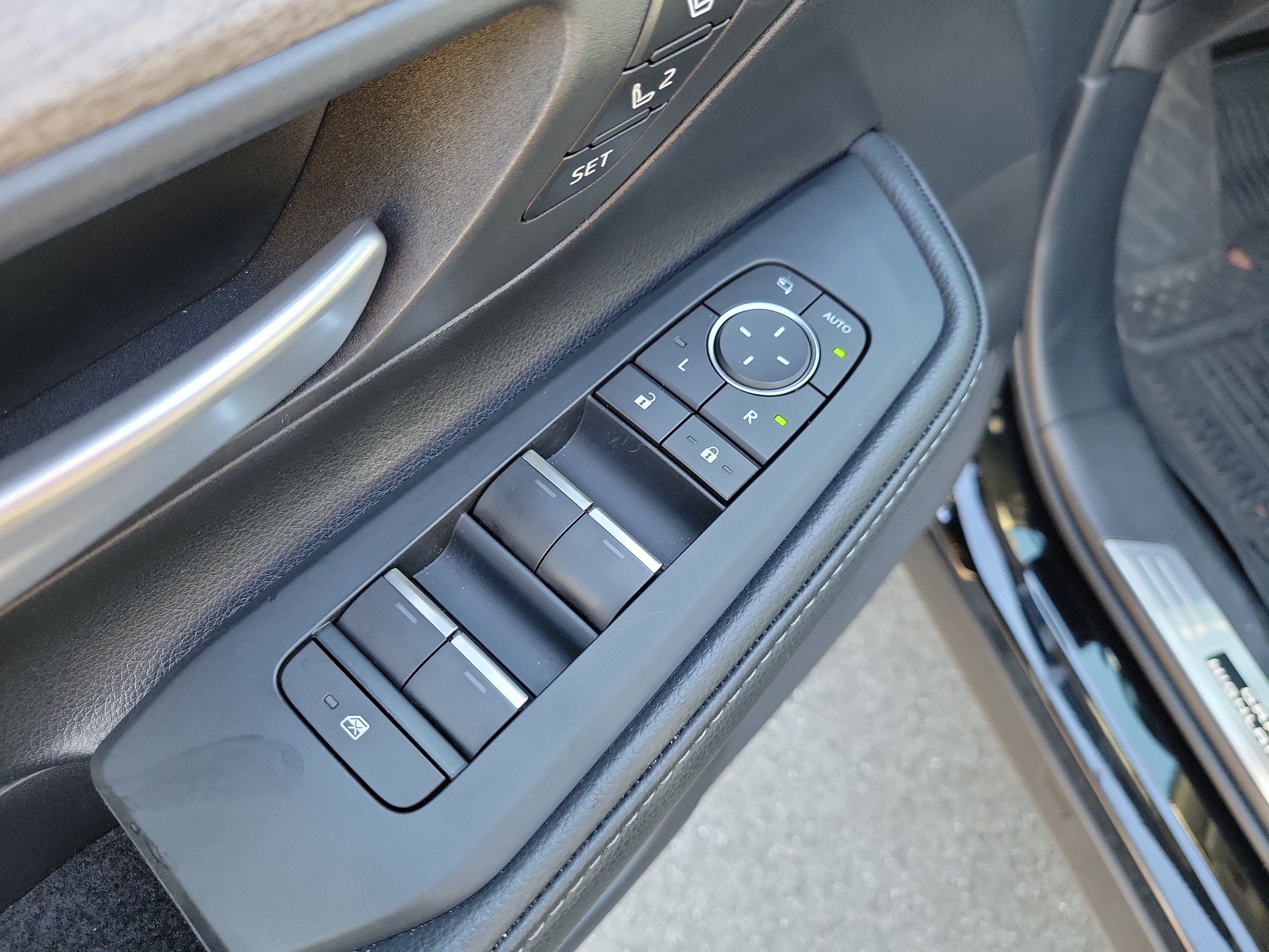 Used 2025 Toyota Grand Highlander AWD Hybrid image 22