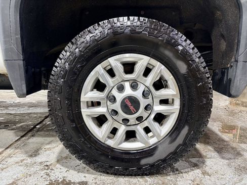 Used 2023 GMC Sierra 2500 SLE w/ SLE Convenience Package image 34