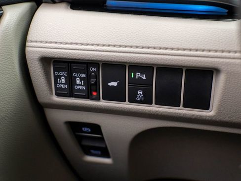 New 2026 Honda Odyssey Touring image 29