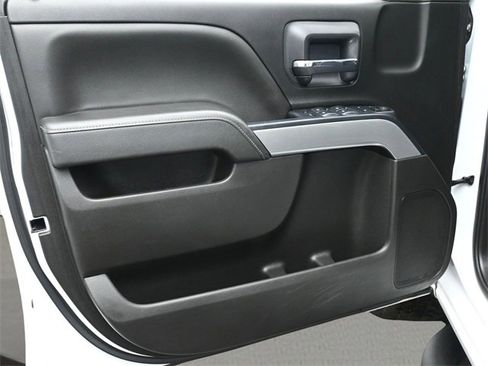 Used 2018 Chevrolet Silverado 1500 LT w/ Rally 2 Edition image 9