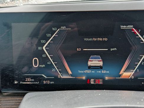 Used 2024 BMW X7 xDrive40i image 31