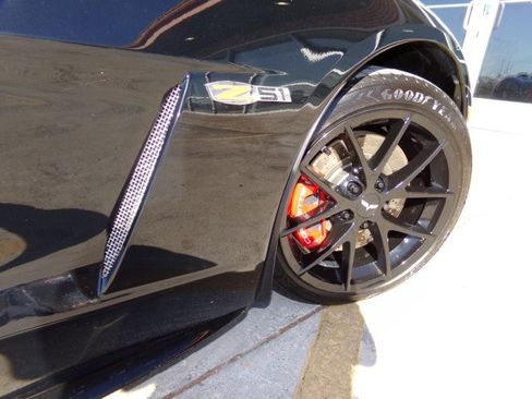 Used 2005 Chevrolet Corvette 1SB Z51 Coupe w/ Preferred Equipment Group image 33