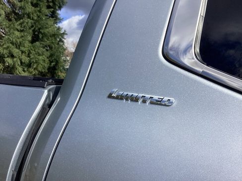 Used 2024 Toyota Tundra Limited image 3