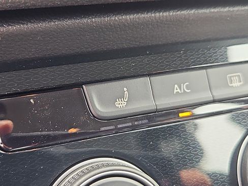 New 2025 Volkswagen Taos S image 10