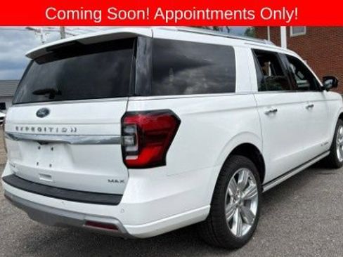 Used 2023 Ford Expedition Max Platinum AWD/4WD image 2