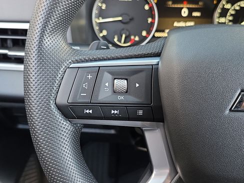 New 2026 Mitsubishi Outlander ES image 16