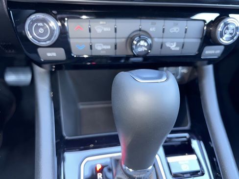 New 2026 Jeep Compass Latitude AWD/4WD image 24