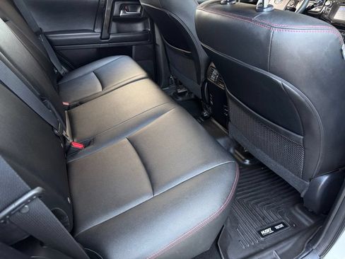 Used 2019 Toyota 4Runner TRD Off-Road Premium AWD/4WD image 23