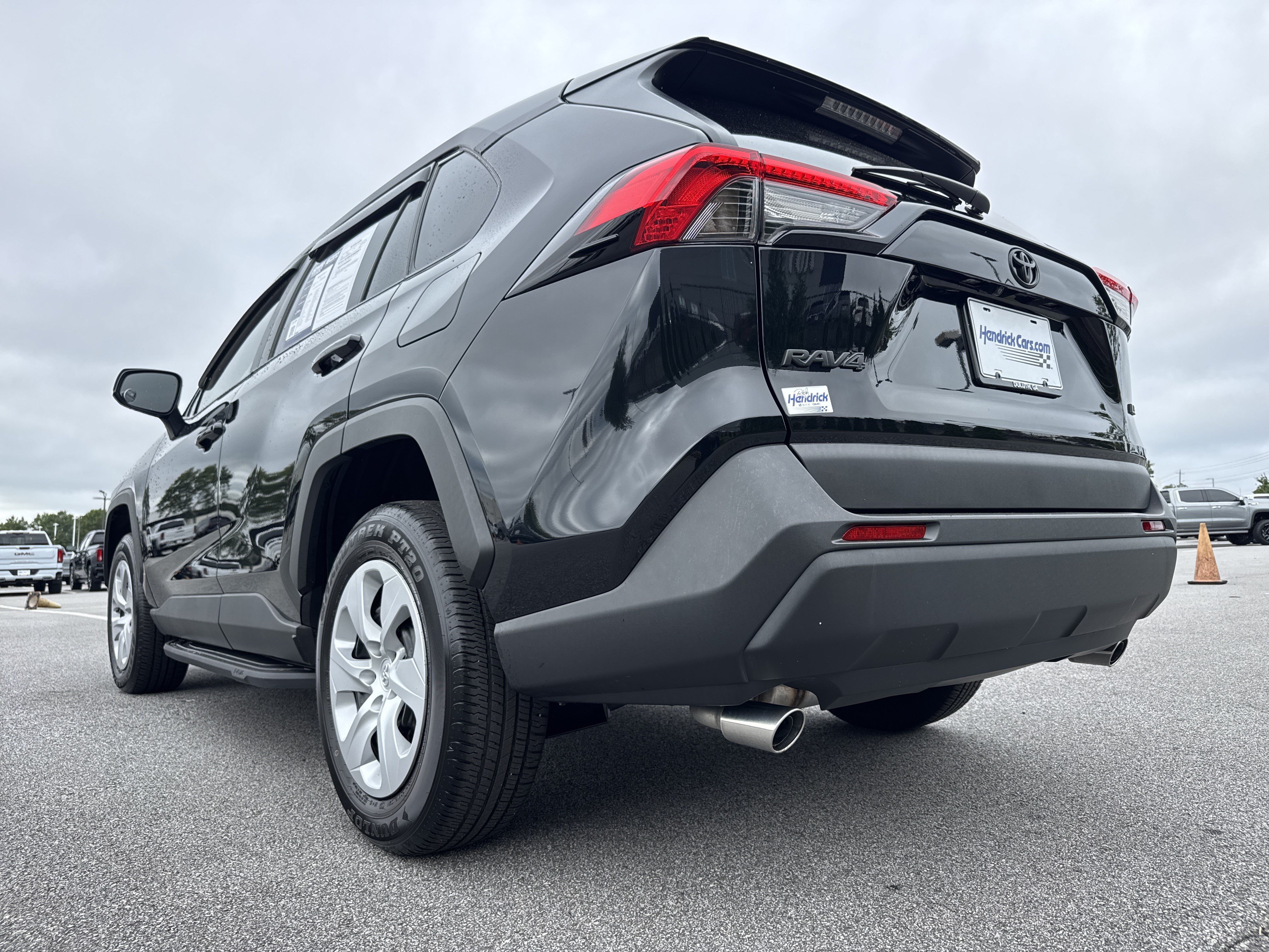Used 2025 Toyota RAV4 LE FWD image 8