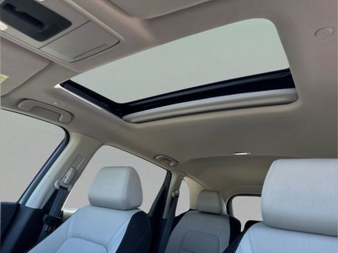 Certified 2025 Honda CR-V EX image 33