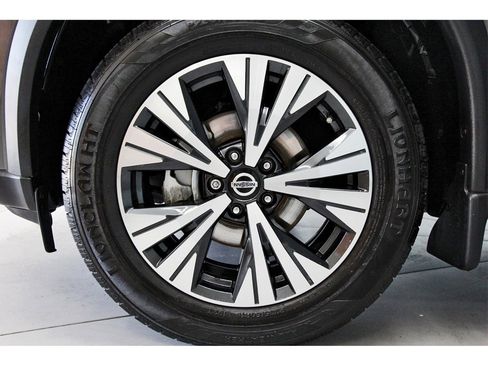 Certified 2021 Nissan Rogue SV image 29