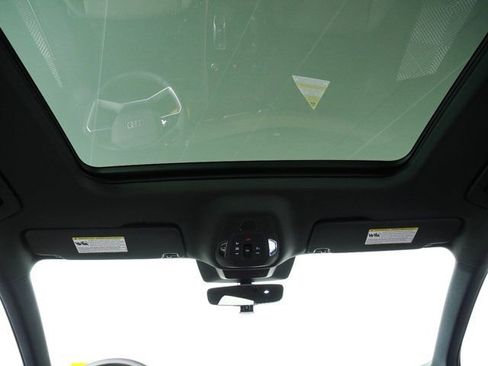 New 2027 Audi Q6 e-tron Premium image 20