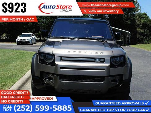 Used 2023 Land Rover Defender 130 X-Dynamic SE AWD/4WD image 3