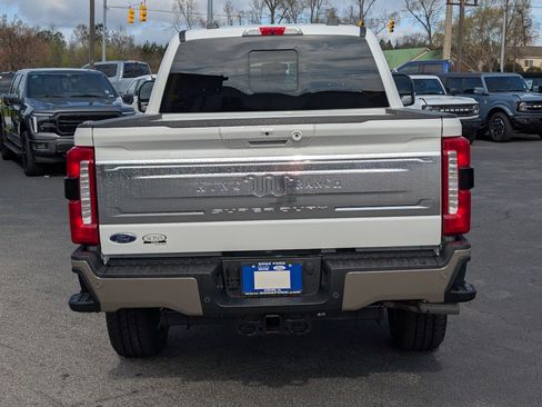 New 2026 Ford F250 King Ranch w/ FX4 Off-Road Package image 10