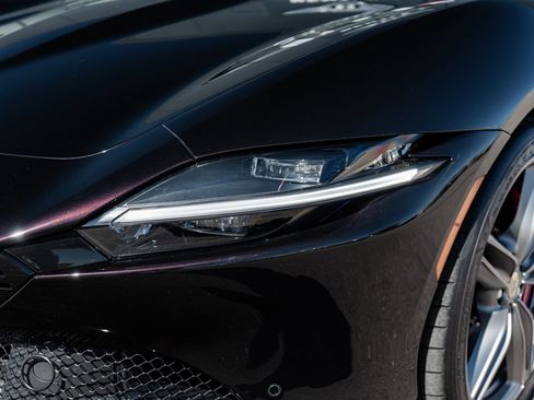 Used 2024 Ferrari Roma Spider image 23