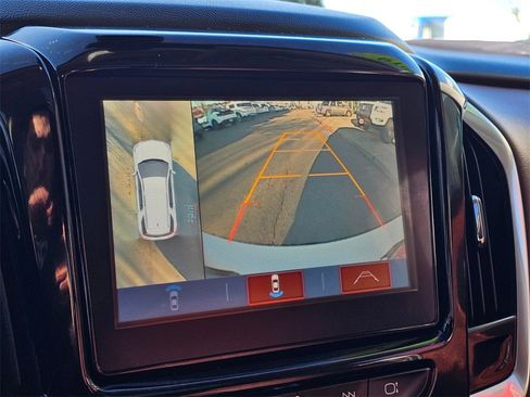 Used 2019 Chevrolet Traverse High Country image 24