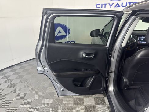 Used 2019 Jeep Compass Limited w/ Safety & Security Group AWD/4WD image 30