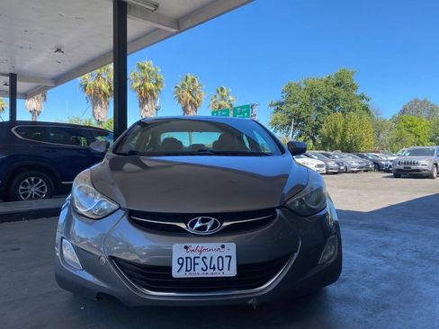 Used 2013 Hyundai Elantra GLS w/ Preferred Pkg FWD image 32