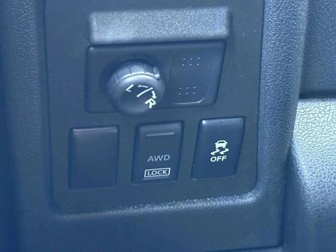 Used 2015 Nissan Rogue S w/ Convenience Package image 11