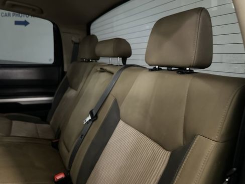 Used 2014 Toyota Tundra SR5 image 7