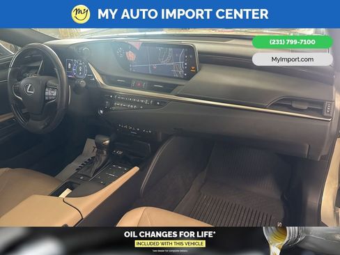 Used 2019 Lexus ES 350 w/ Accessory Package 2 FWD image 33