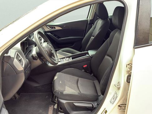 Used 2018 MAZDA MAZDA3 Sport image 21