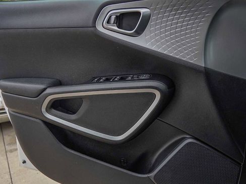 Certified 2024 Kia Soul LX w/ Option Group 015 image 22