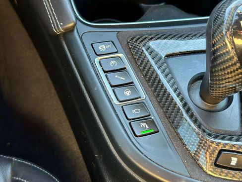 Used 2015 BMW M4 Coupe image 32