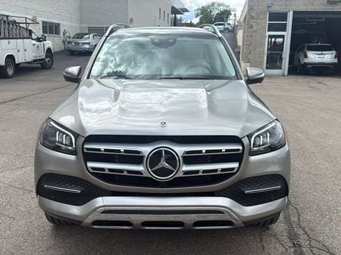 Used 2023 Mercedes-Benz GLS 450 4MATIC image 9