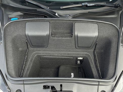 Used 2017 Audi R8 V10 w/ Carbon Exterior Package image 10