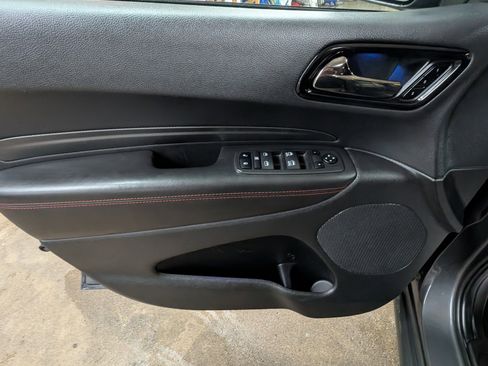 Used 2024 Dodge Durango GT image 10