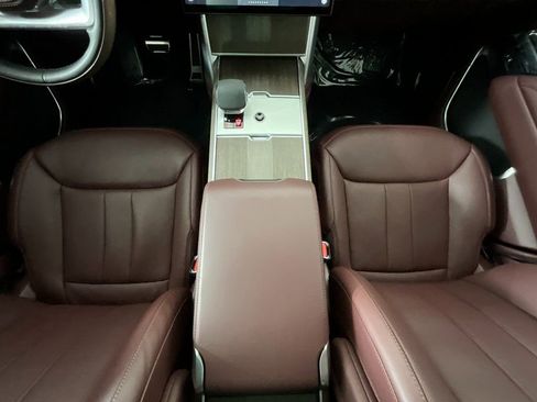 Used 2025 Land Rover Range Rover Long Wheelbase Autobiography image 14