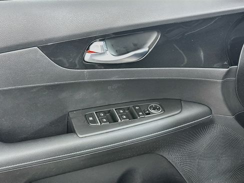 Used 2024 Kia Forte GT-Line FWD image 15