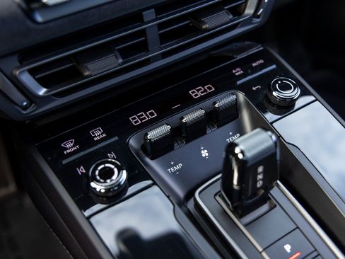 Certified 2024 Porsche 911 Carrera GTS image 38