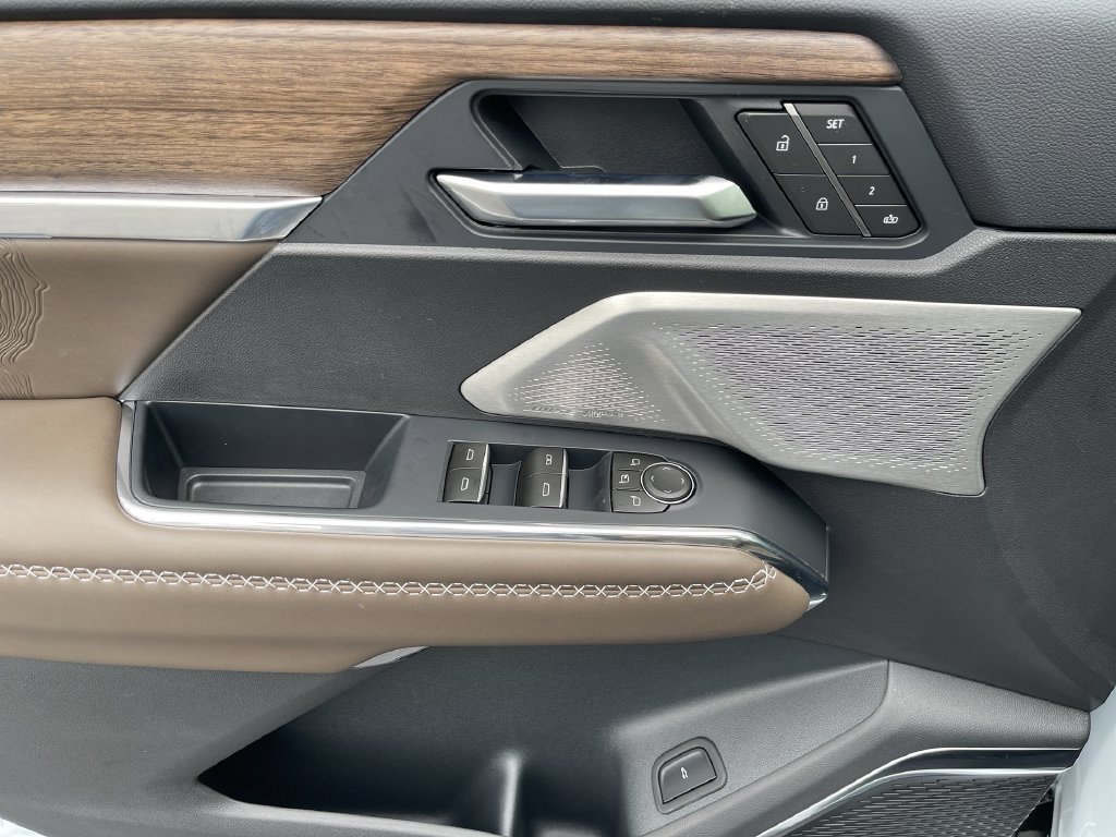 New 2027 GMC Acadia Denali Ultimate AWD/4WD image 24