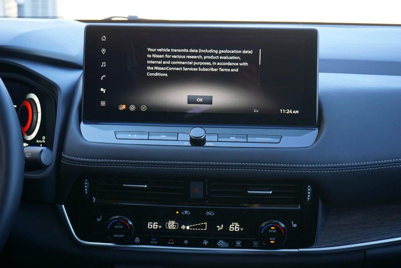 Used 2025 Nissan Rogue Platinum w/ Platinum Premium Package AWD/4WD image 32