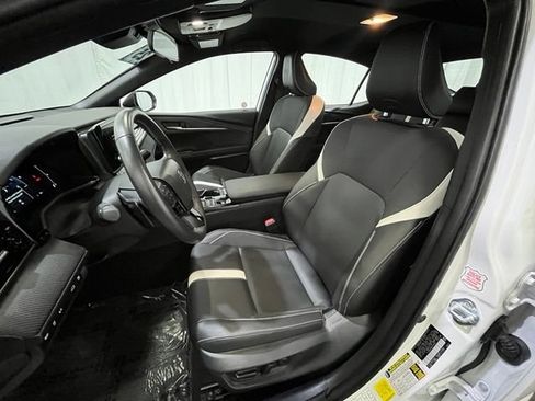 Certified 2025 Toyota Camry SE FWD image 10