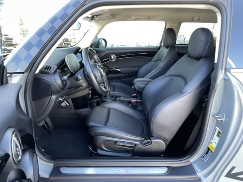 Used 2022 MINI Cooper S image 10