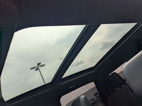 Used 2023 Ford F150 Lariat w/ Equipment Group 502A High image 17