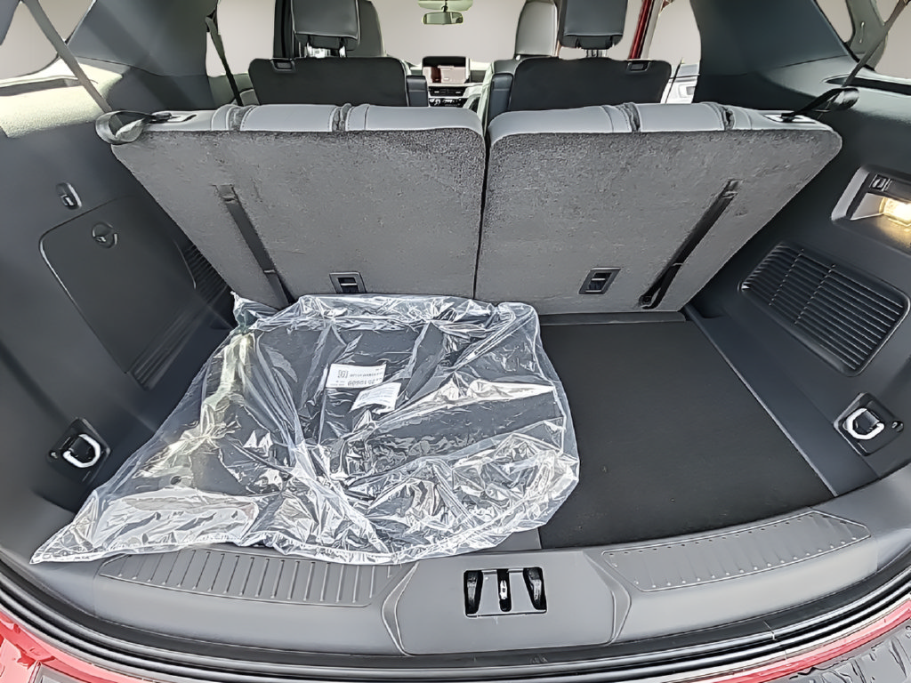 New 2027 Ford Explorer Active w/ Active Comfort Package AWD/4WD image 9