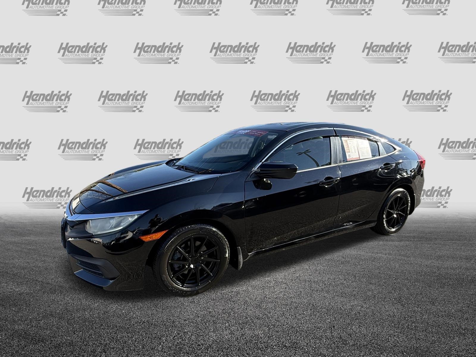Used 2018 Honda Civic EX image 5