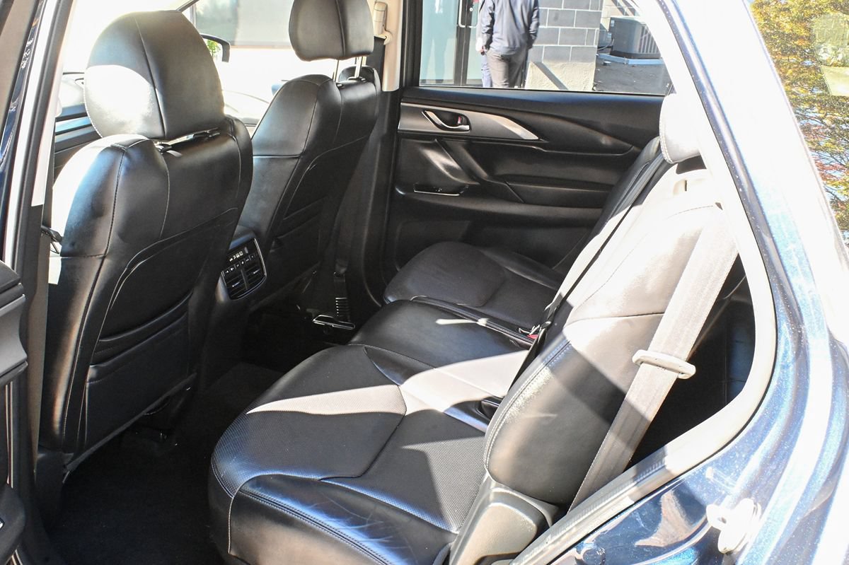 Used 2018 MAZDA CX-9 Touring AWD/4WD image 9
