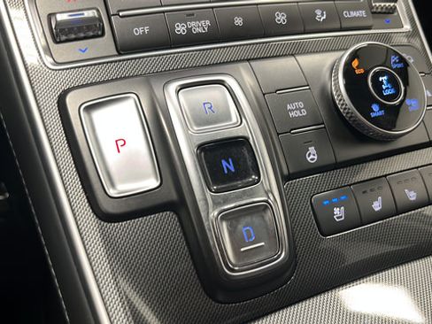 Used 2023 Hyundai Santa Fe Limited AWD/4WD image 19