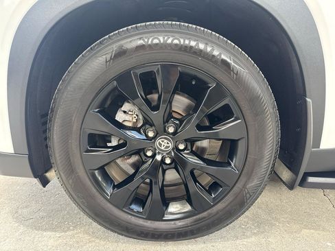 Used 2024 Toyota Grand Highlander AWD image 65
