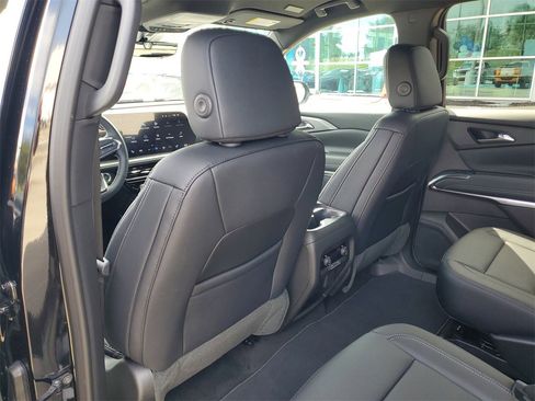 New 2026 Chevrolet Traverse LT w/ Driver Confidence Package image 10