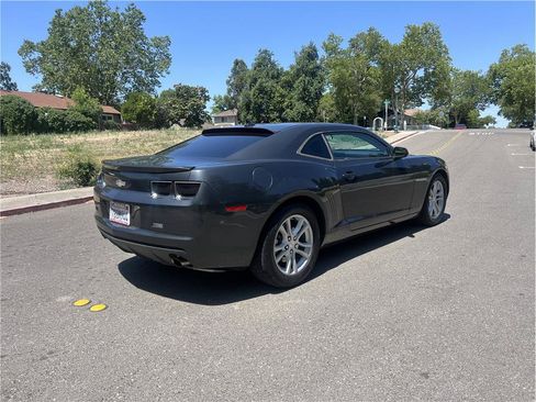 Used 2013 Chevrolet Camaro LT RWD image 7