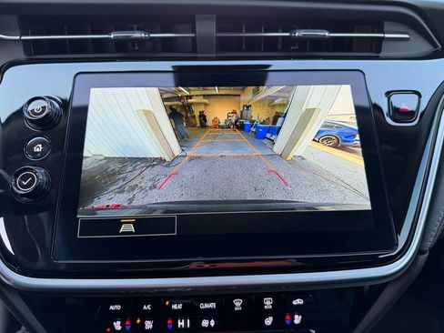 Used 2023 Chevrolet Bolt EUV LT w/ Convenience Package image 27